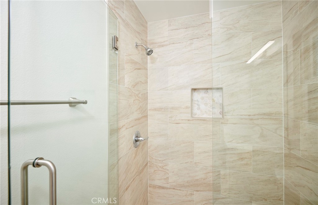 686 S J Street Property Photo 19