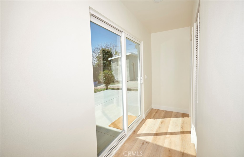 686 S J Street Property Photo 28