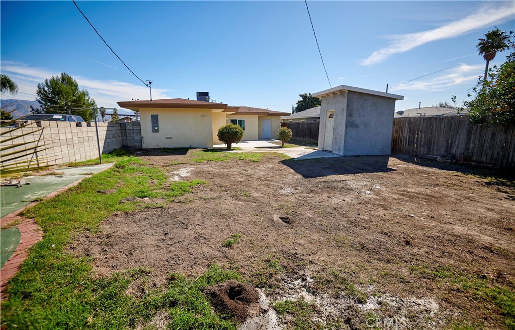686 S J Street Property Photo 33