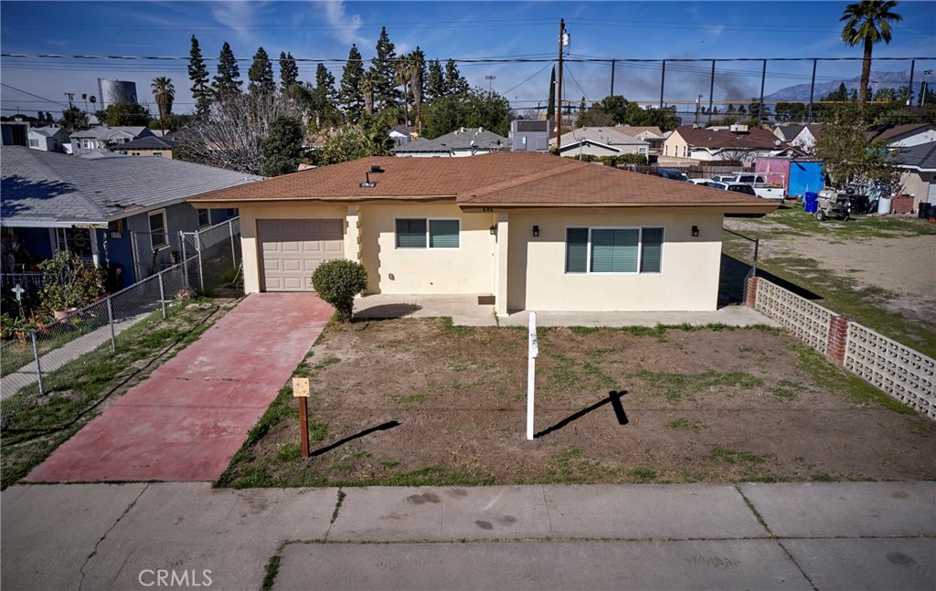 686 S J Street Property Photo 37