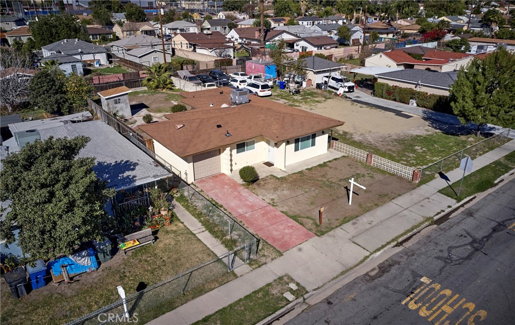 686 S J Street Property Photo 39