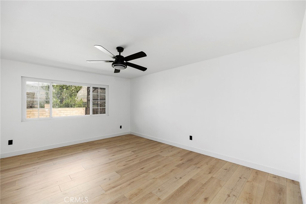 28404 Coachman Lane Property Photo 24