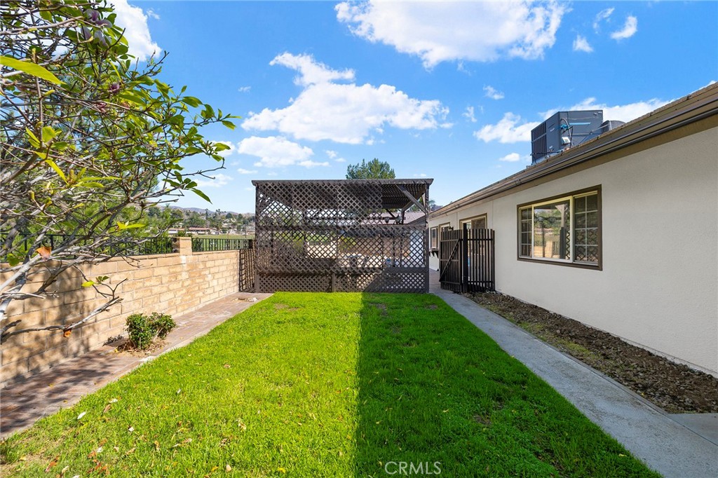 28404 Coachman Lane Property Photo 43