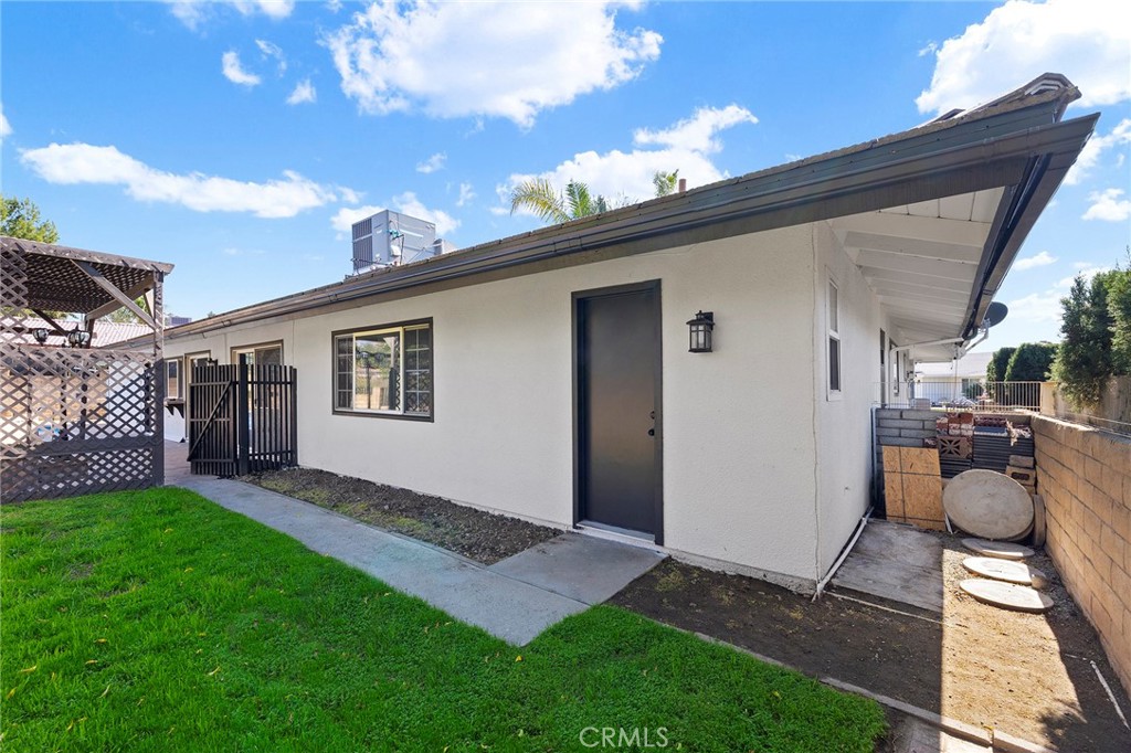 28404 Coachman Lane Property Photo 44
