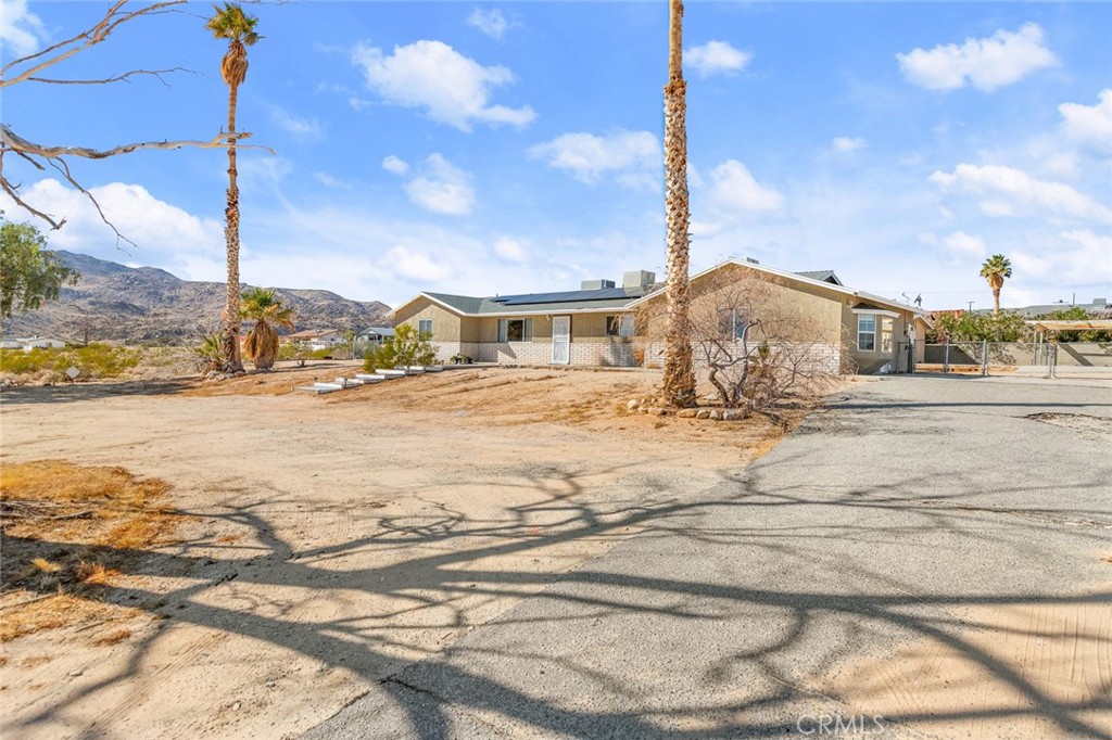 6192 Sunrise Road Property Photo