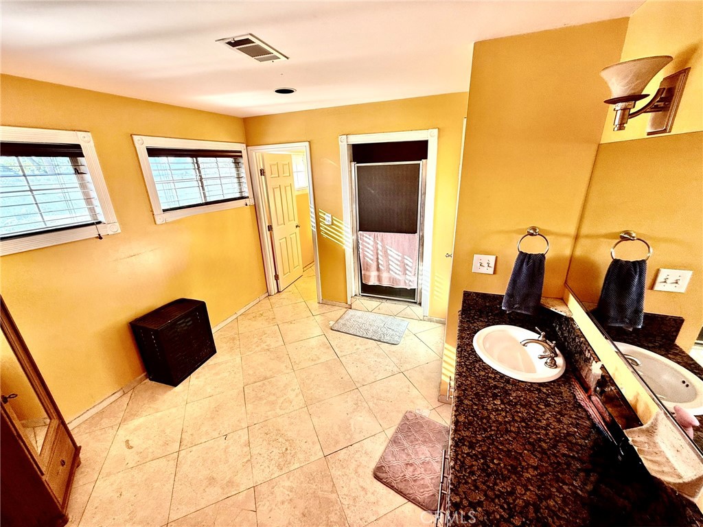 8410 Mulberry Avenue Property Photo 33