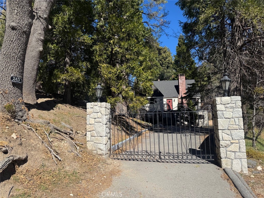 283 Walnut Drive Property Photo