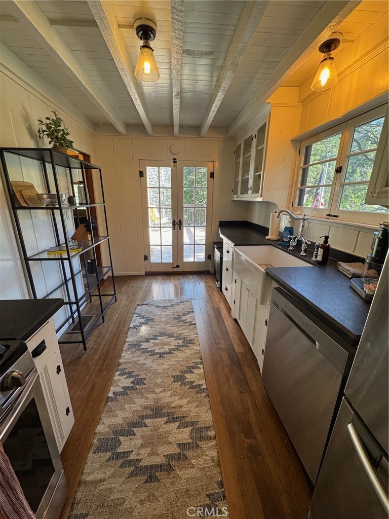 283 Walnut Drive Property Photo 1