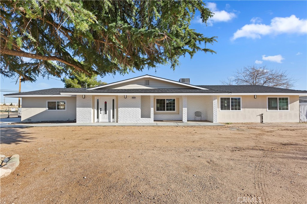 16628 Elm Street Property Photo 1