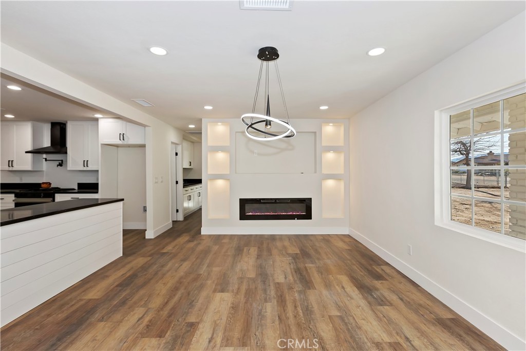 16628 Elm Street Property Photo 13