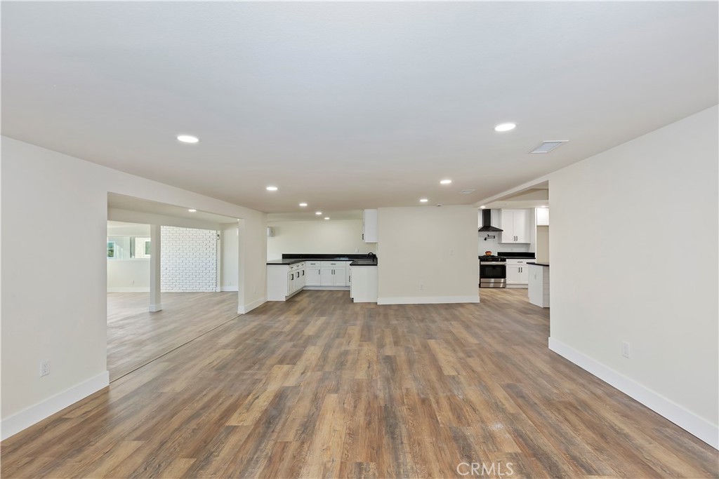 16628 Elm Street Property Photo 17