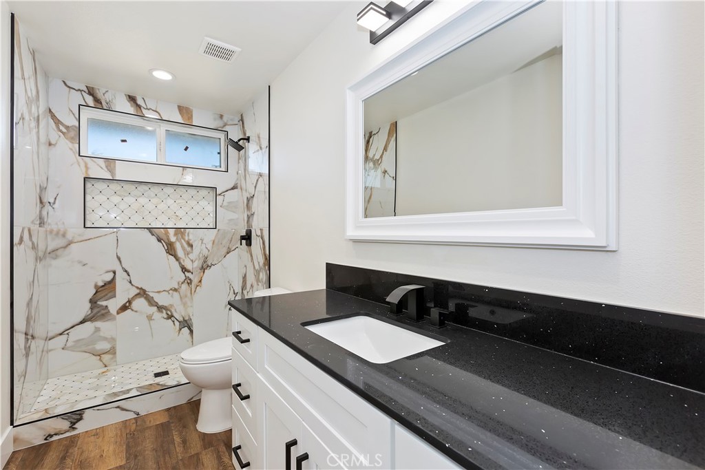 16628 Elm Street Property Photo 25