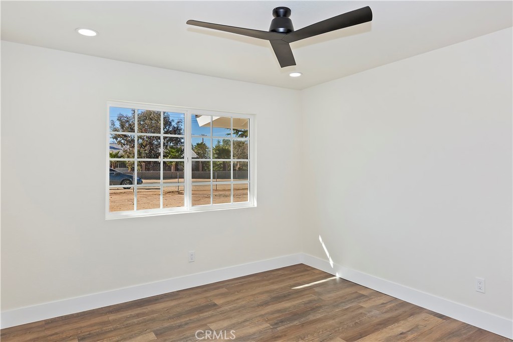 16628 Elm Street Property Photo 28