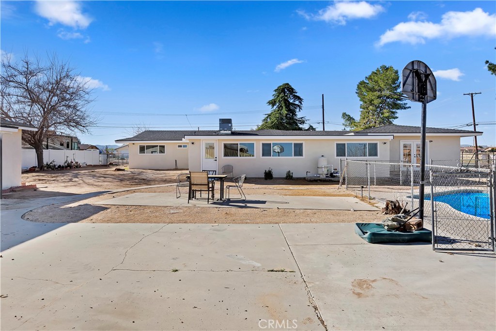 16628 Elm Street Property Photo 34