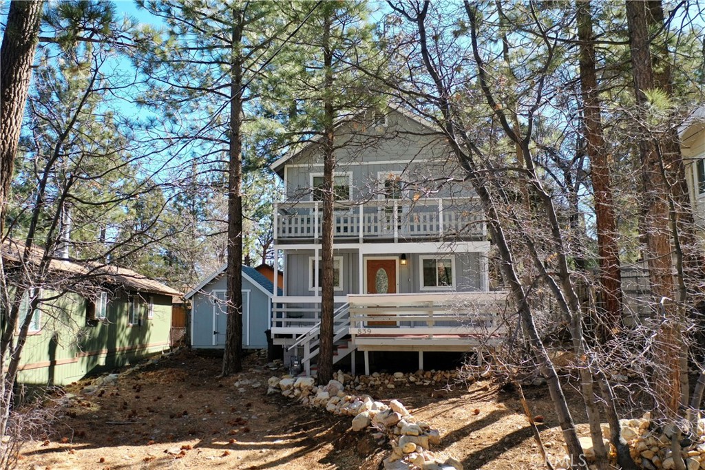 839 Spruce Lane Property Photo
