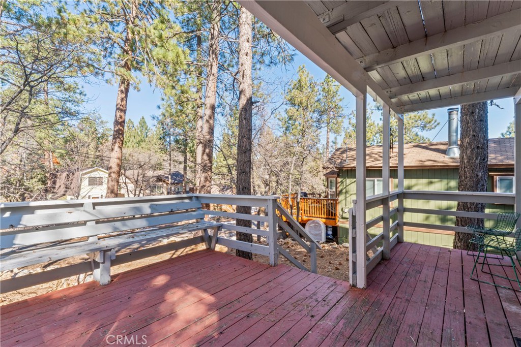 839 Spruce Lane Property Photo 6
