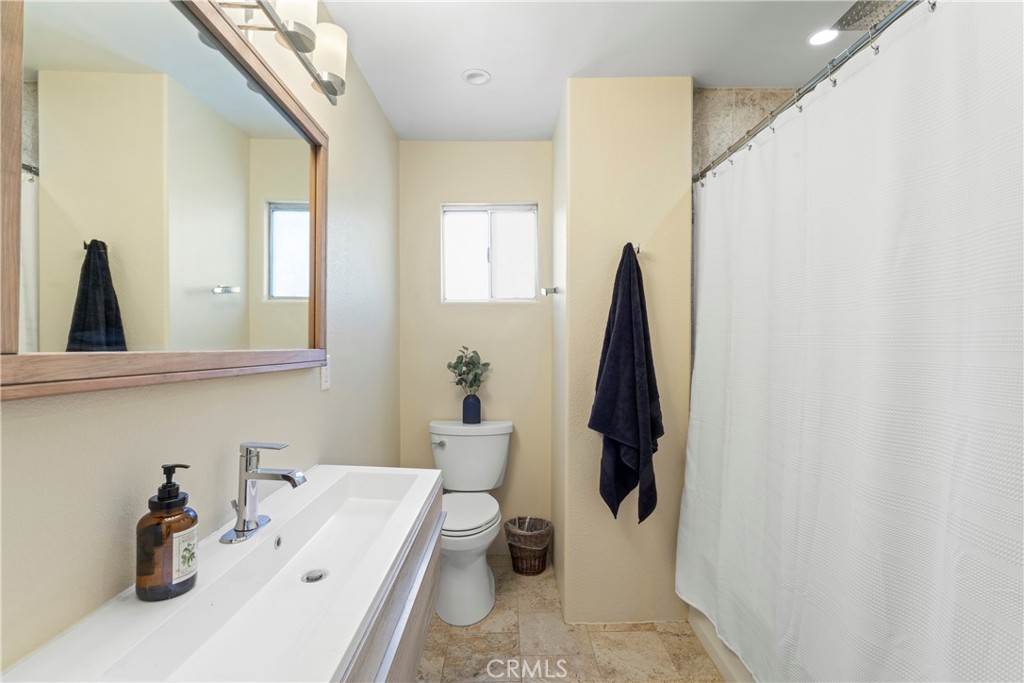 839 Spruce Lane Property Photo 13