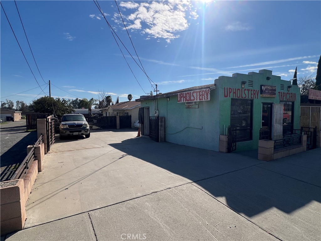 18245 Valley Boulevard Property Photo