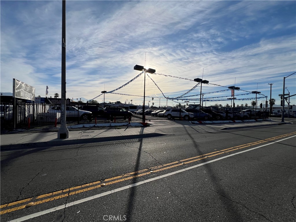 901 N E Street Property Photo 2
