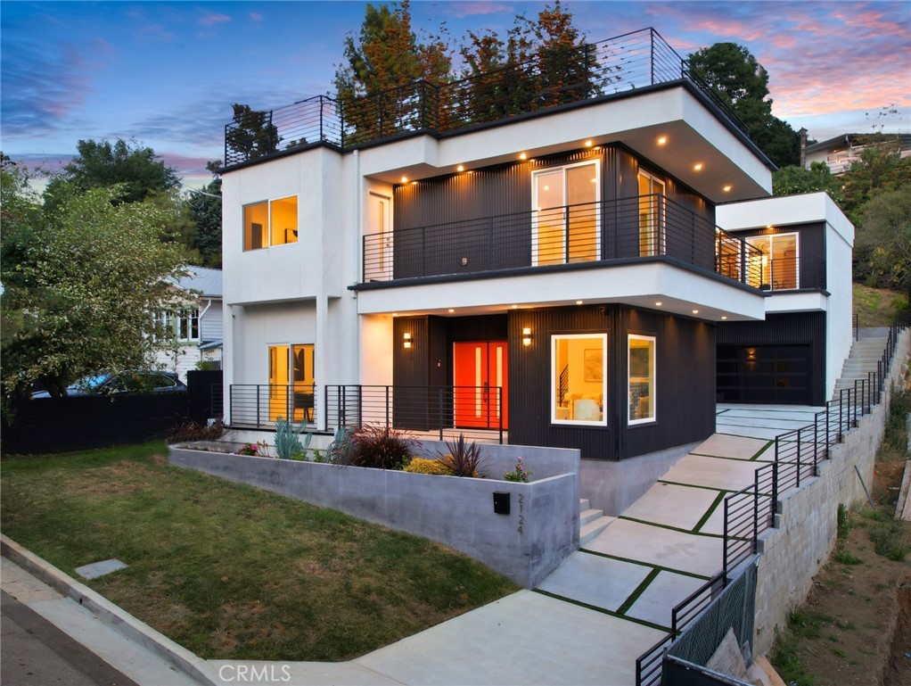2124 Lake Shore Avenue Property Photo