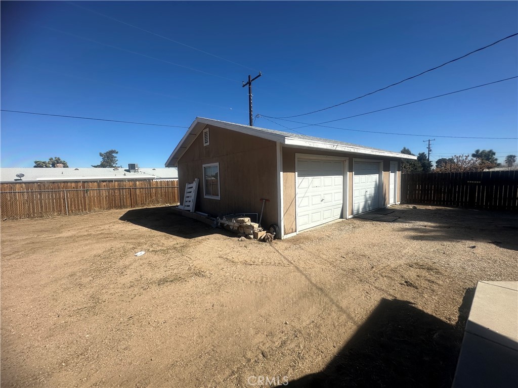 13970 Cajon Street Property Photo 5