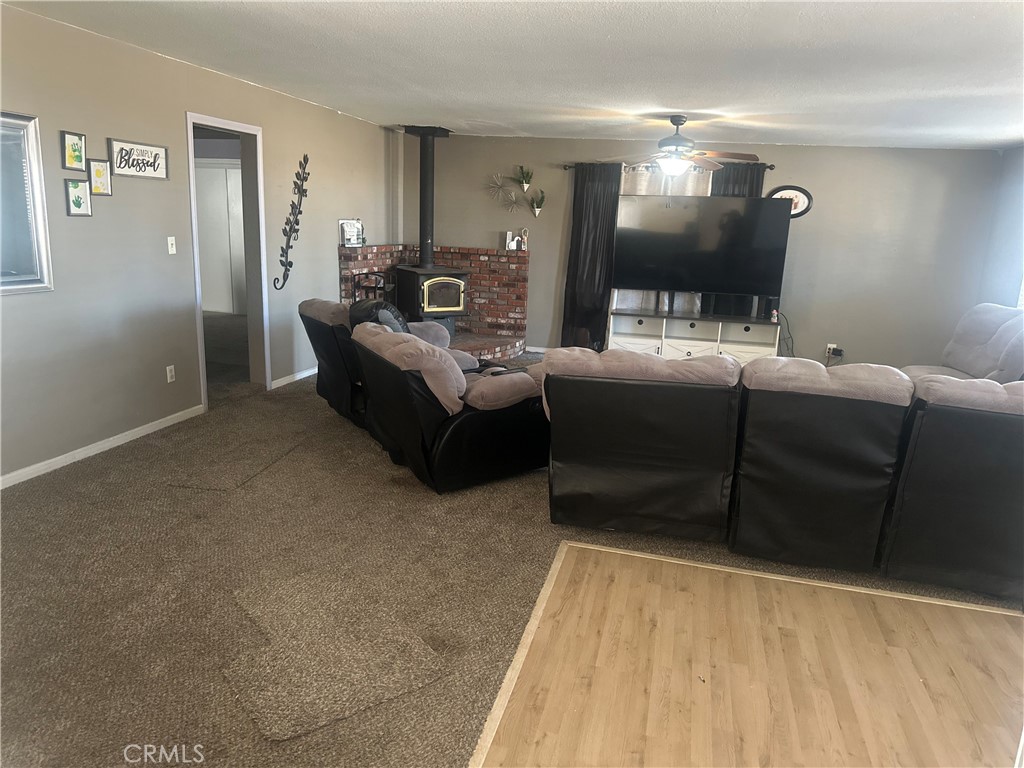 13970 Cajon Street Property Photo 6