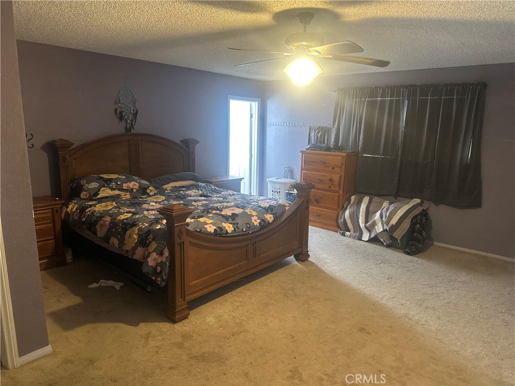 13970 Cajon Street Property Photo 10