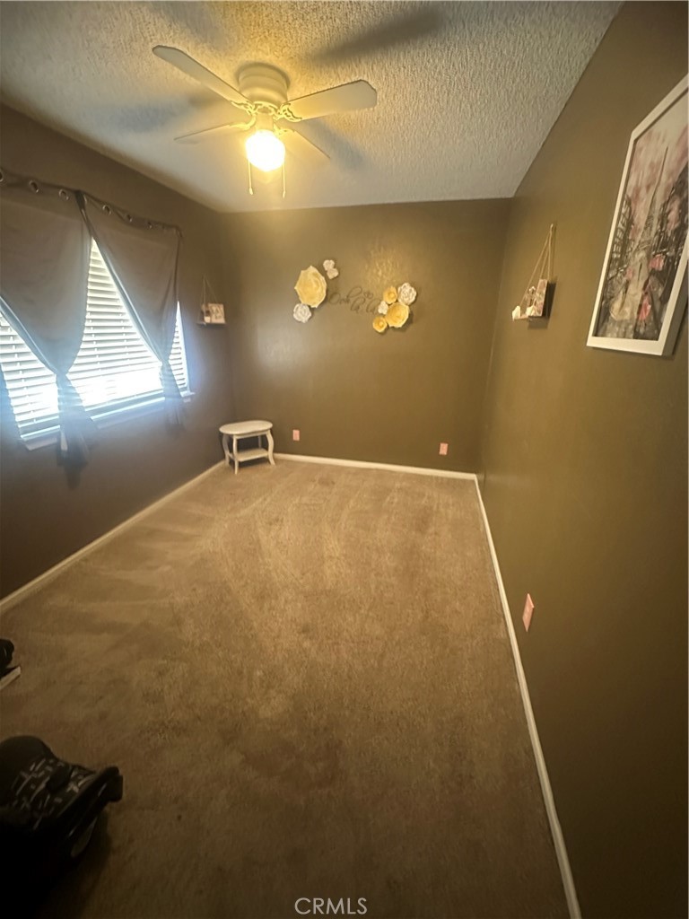 13970 Cajon Street Property Photo 14