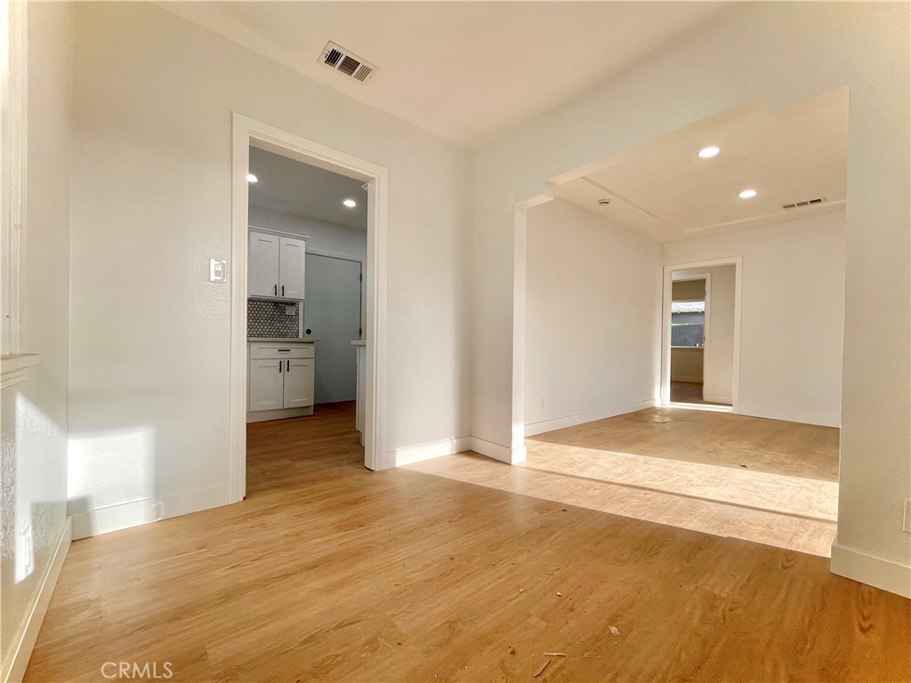 2719 N Lugo Avenue Property Photo 4