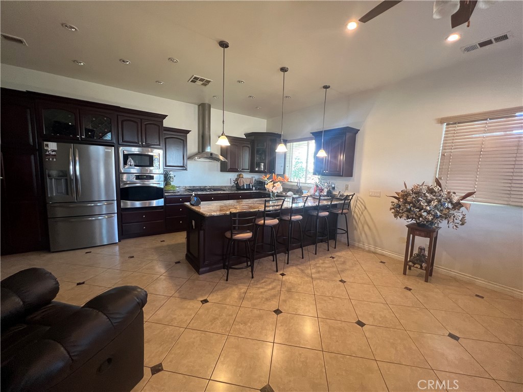 17305 Sage Avenue Property Photo 2