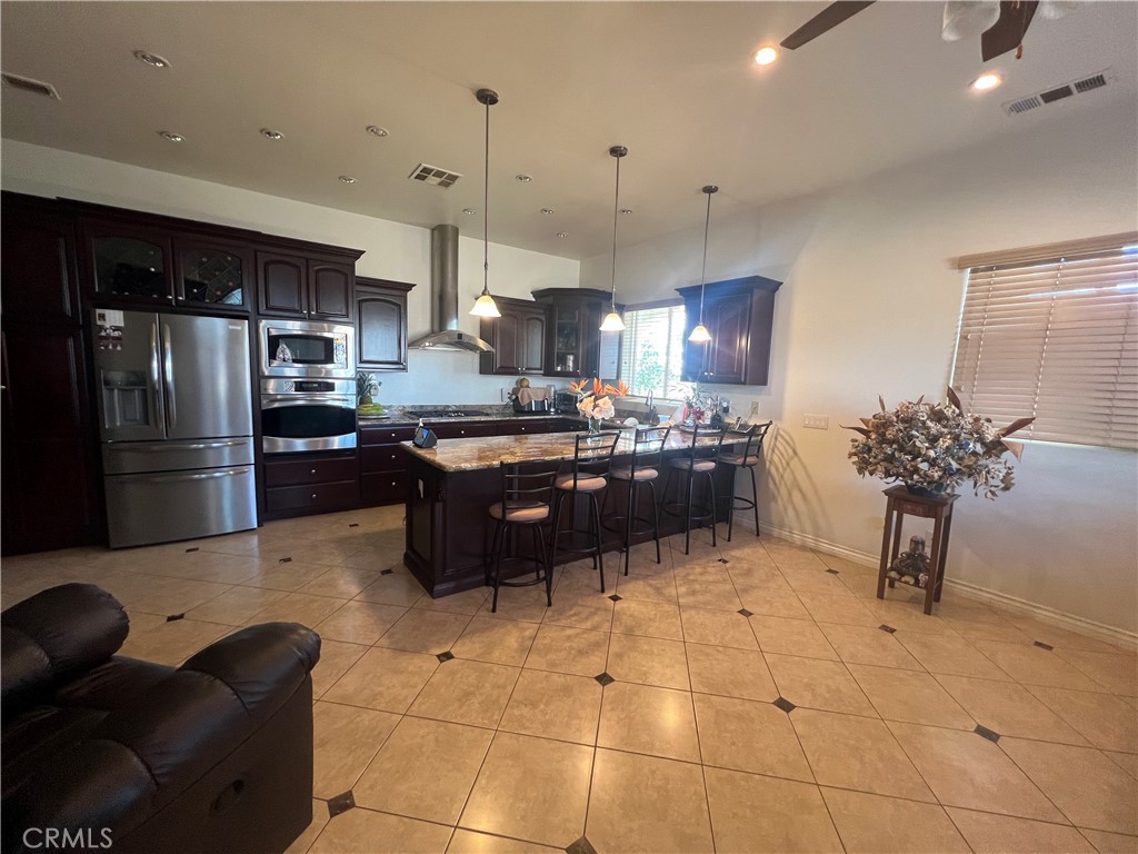 17305 Sage Avenue Property Photo 2