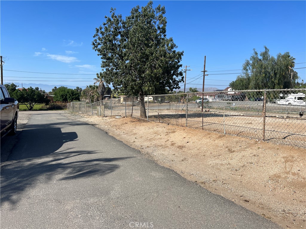 17305 Sage Avenue Property Photo 27
