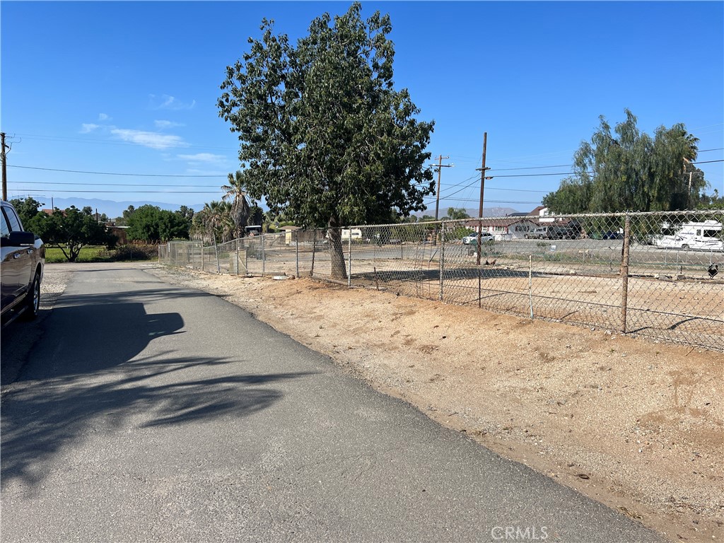 17305 Sage Avenue Property Photo 27