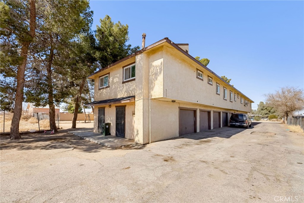 11941 Lee Avenue Property Photo 3