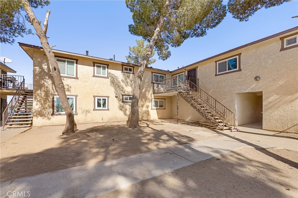 11941 Lee Avenue Property Photo 7