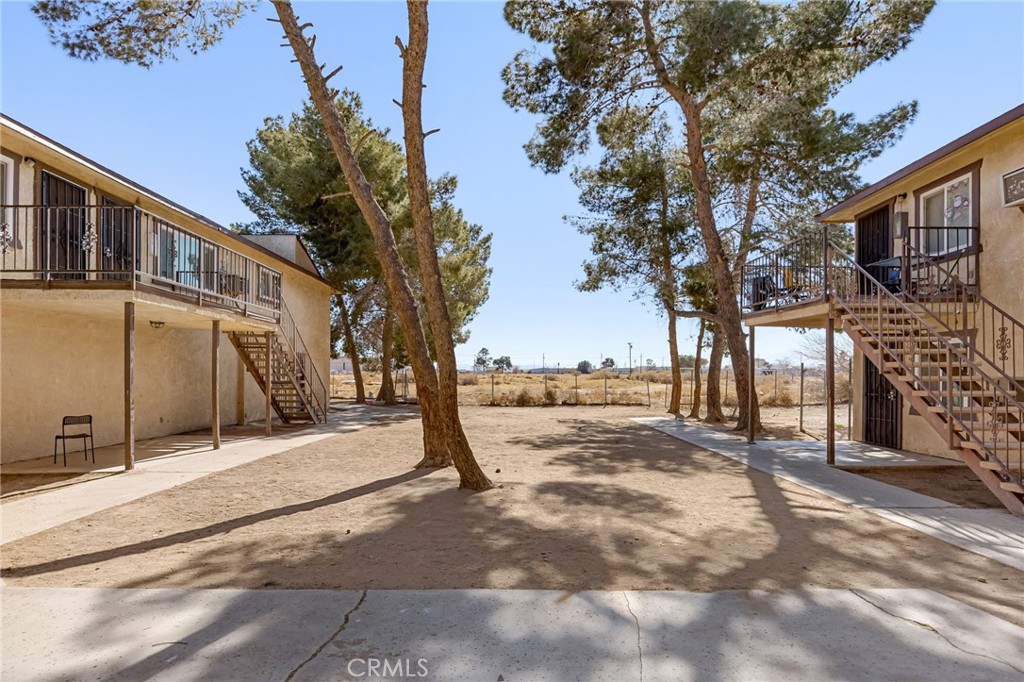 11941 Lee Avenue Property Photo 8