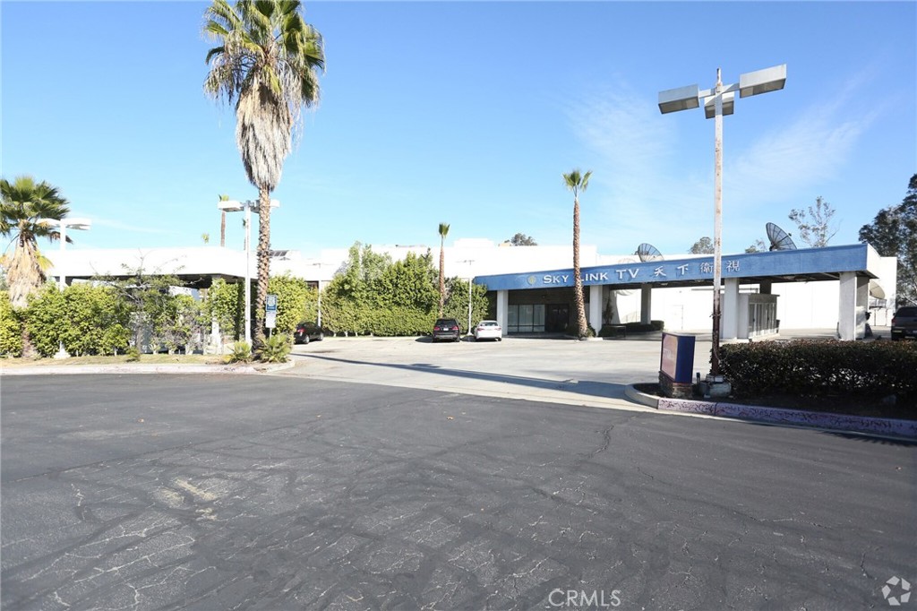500 Montebello Boulevard Property Photo 10