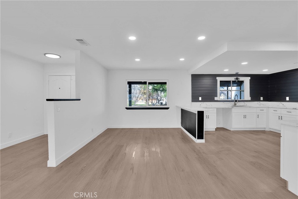 18297 Ranchero Road Property Photo 10