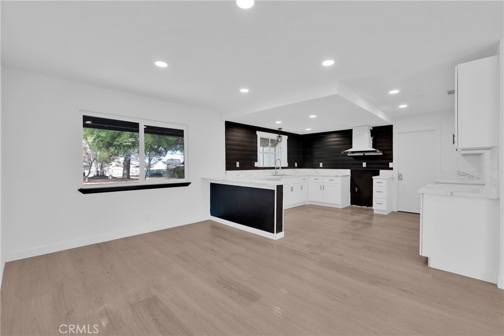 18297 Ranchero Road Property Photo 11