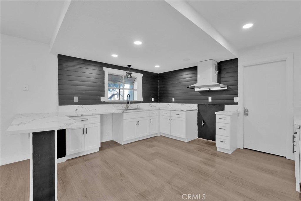 18297 Ranchero Road Property Photo 13