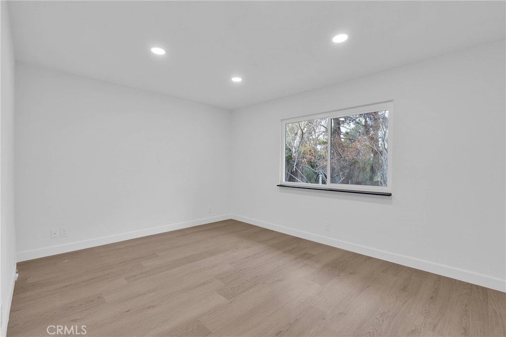 18297 Ranchero Road Property Photo 17