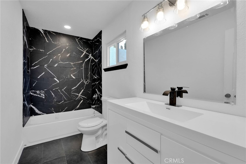 18297 Ranchero Road Property Photo 28