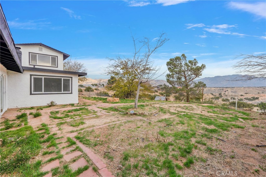 18297 Ranchero Road Property Photo 36