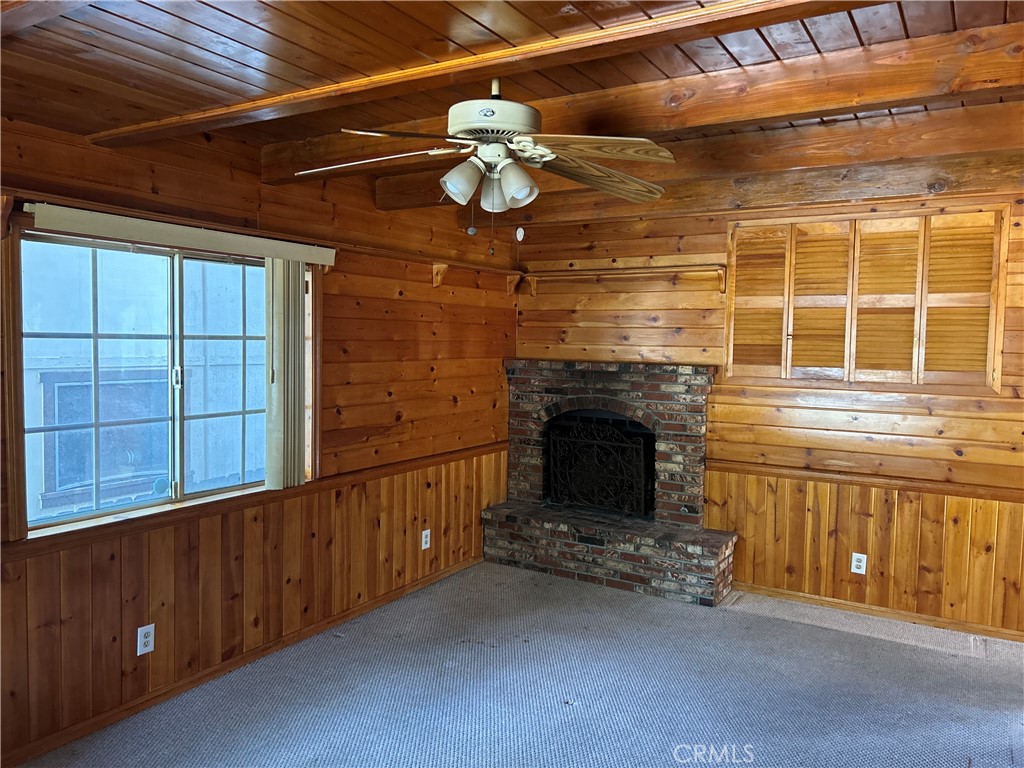 23921 Straight Way Property Photo 2