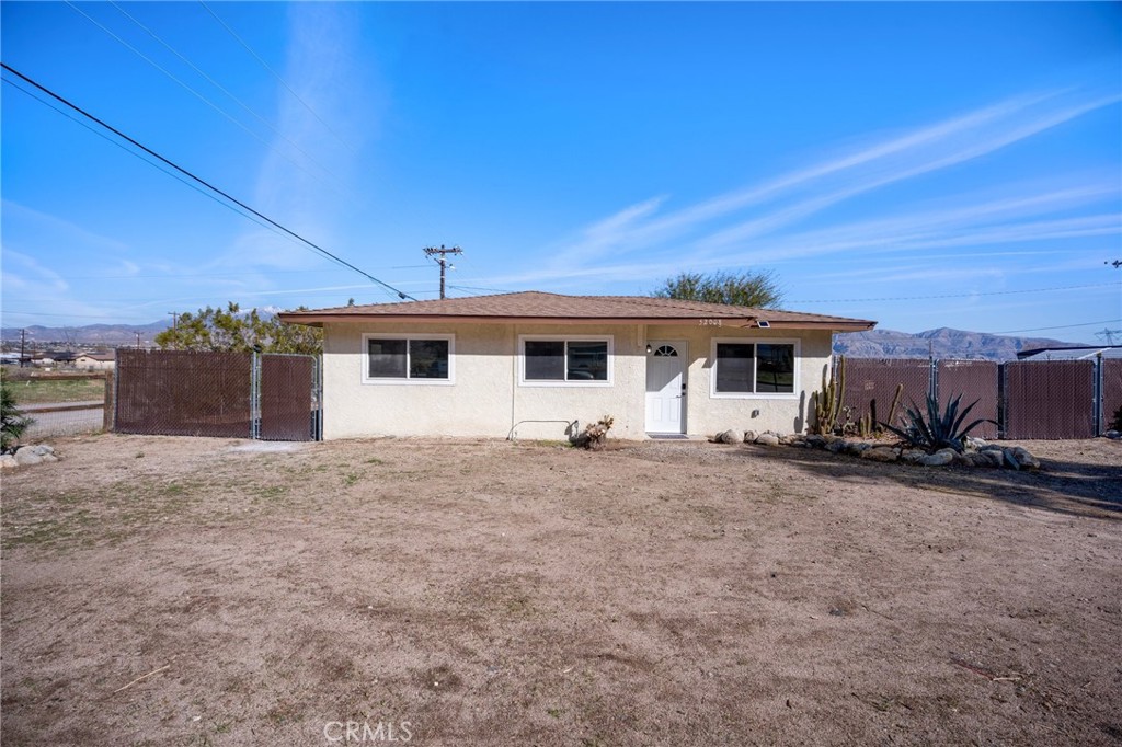 52008 Hattie Avenue Property Photo