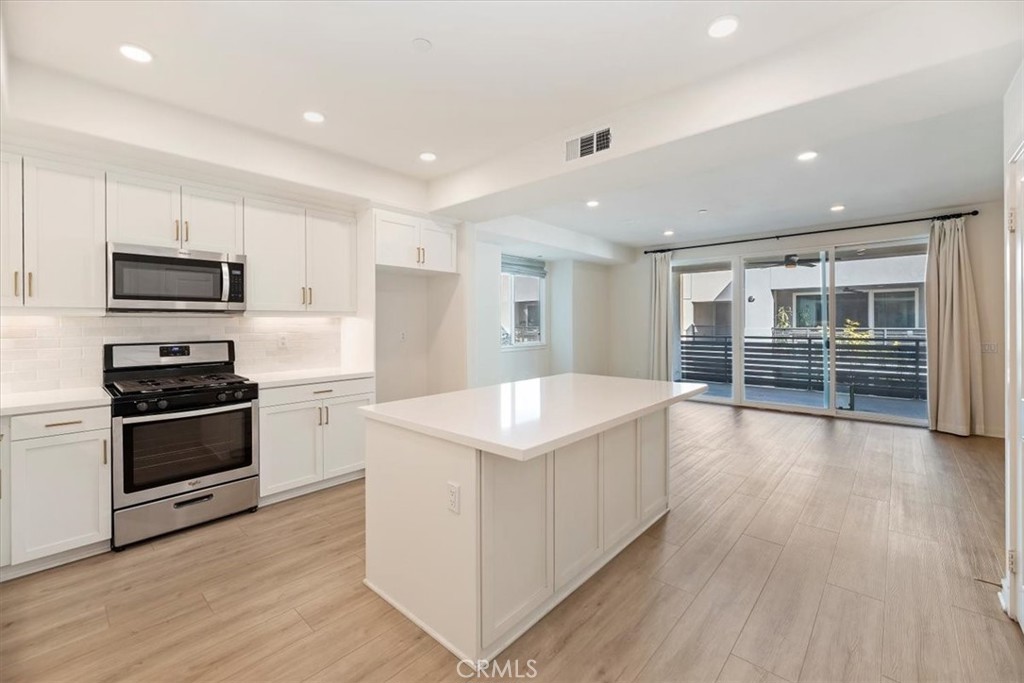 9363 Solaire Place Property Photo 1