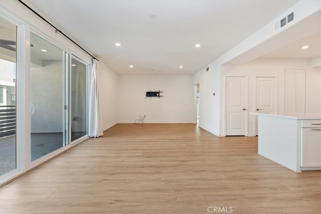 9363 Solaire Place Property Photo 10