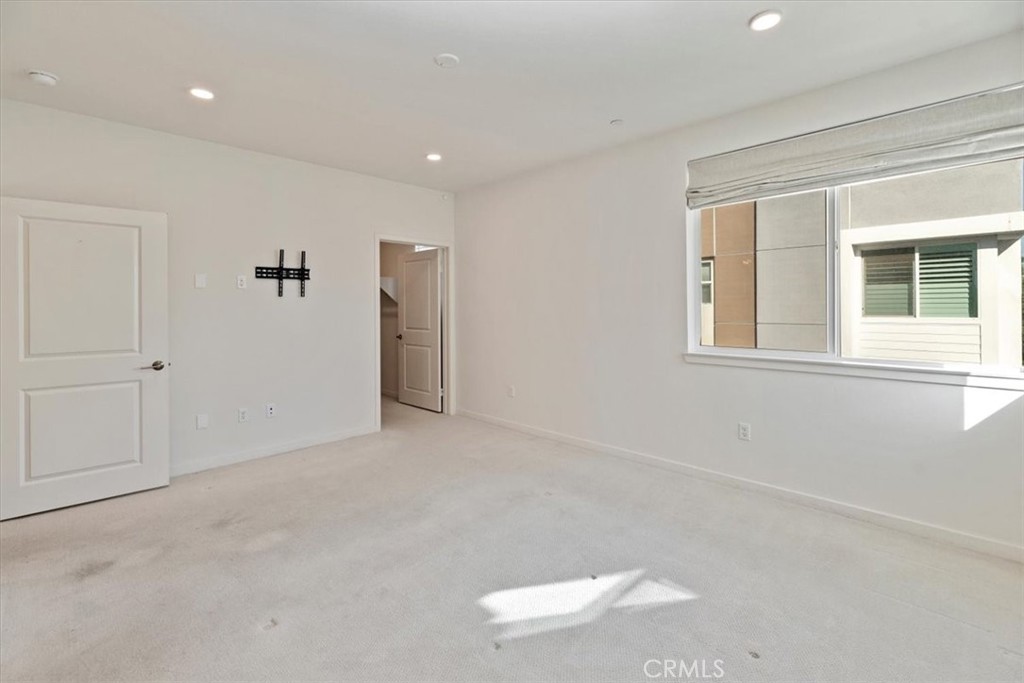 9363 Solaire Place Property Photo 25