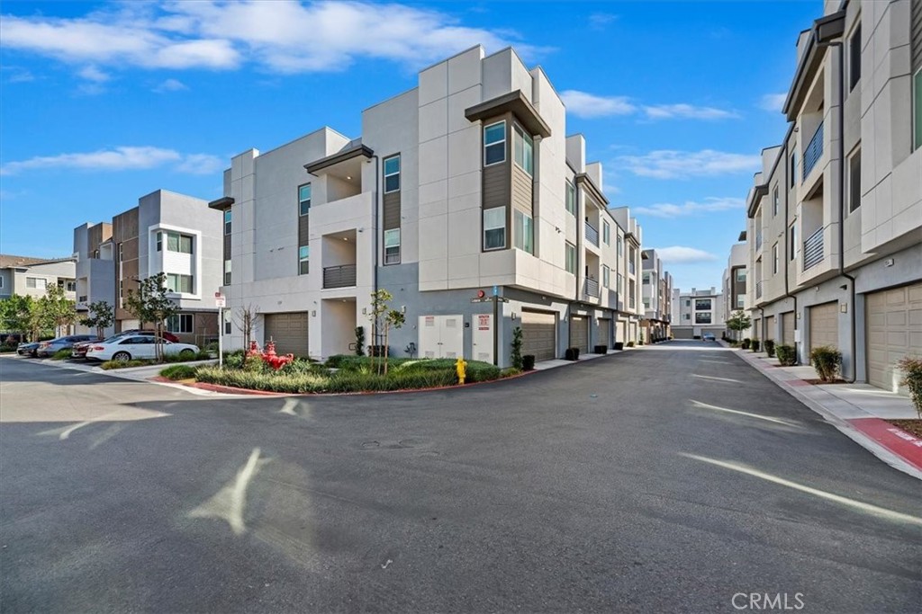 9363 Solaire Place Property Photo 40