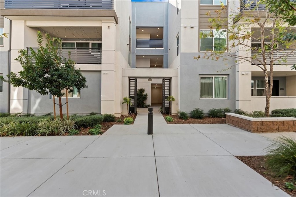 9363 Solaire Place Property Photo 41